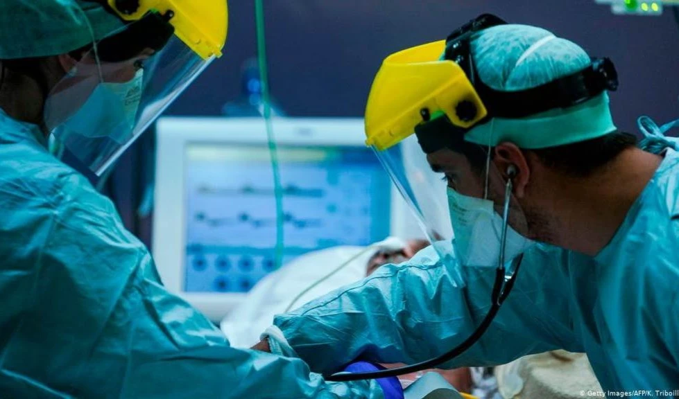 Advierten sobre persistencia de Covid-19 en Italia.