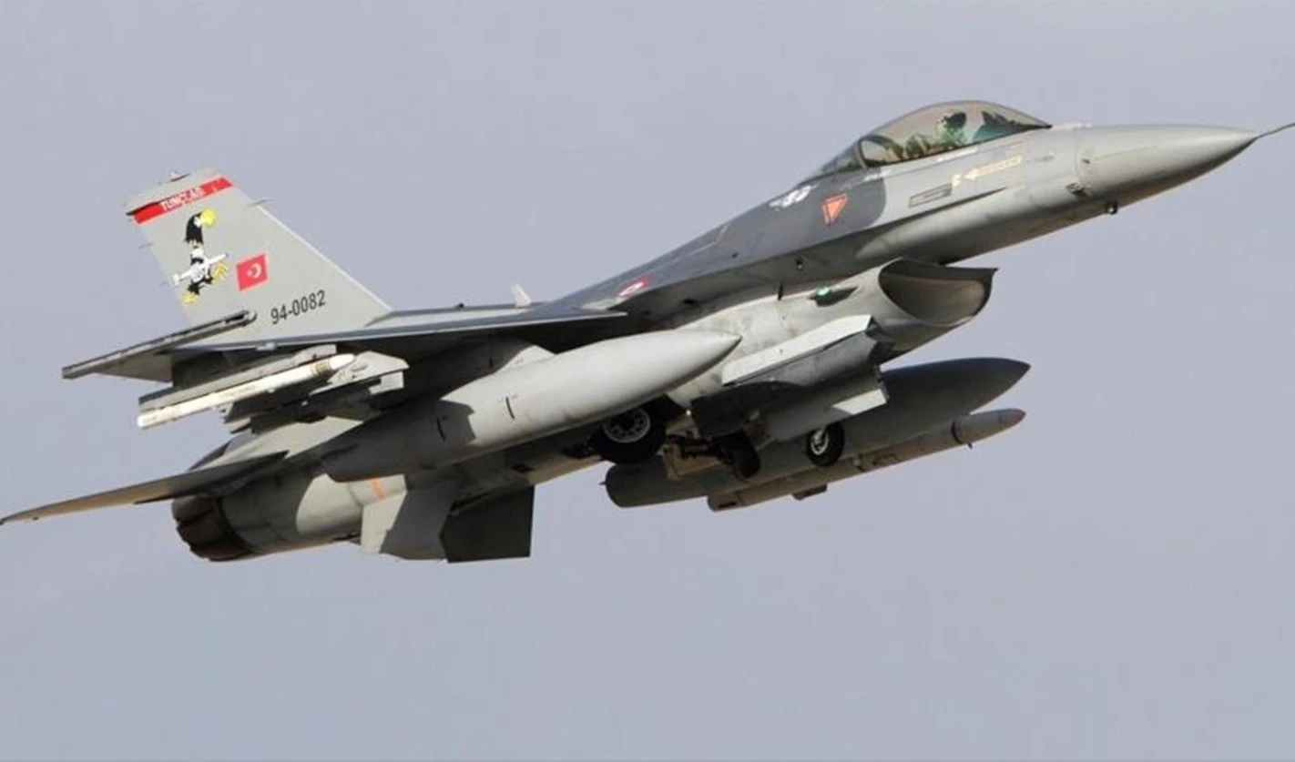 Bombardeos turcos al norte de Iraq provoca desplazamientos de civiles.