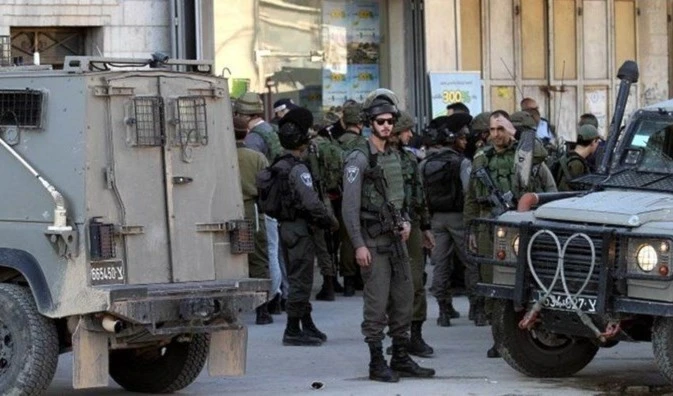 Ocupación israelí arresta a 27 palestinos de Cisjordania.