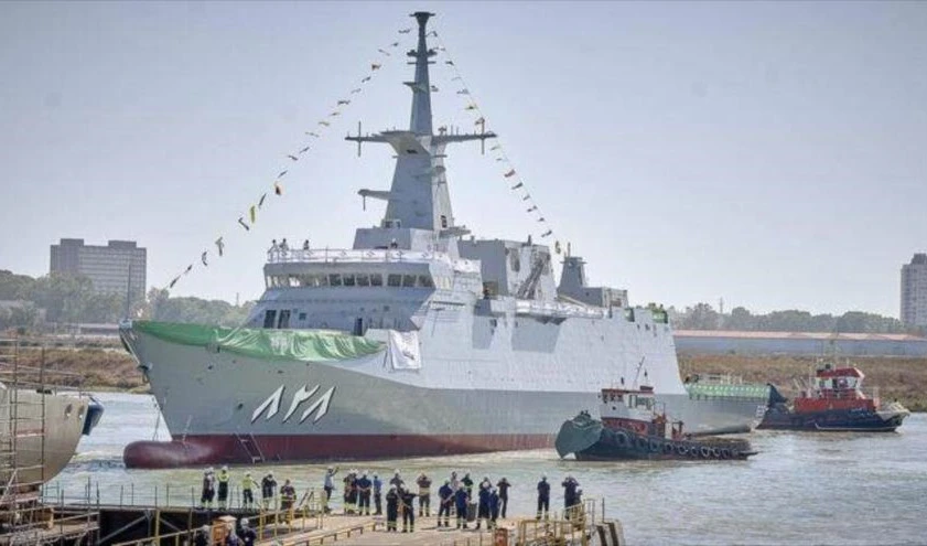 La empresa española Navantia bota la primera de las cinco corbetas que construye para la Marina de Arabia Saudita en los astilleros de San Fernando de Cádiz. La empresa española Navantia bota la primera de las cinco corbetas que construye para la Marina de Arabia Saudita en los astilleros de San Fernando de Cádiz.