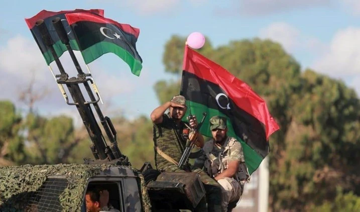 Libia: Gobierno de Al Wefaq responderá a bombardeo contra la base de Al-Watiya. Libia: Gobierno de Al Wefaq responderá a bombardeo contra la base de Al-Watiya.