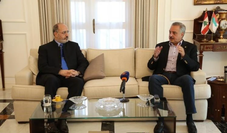 El jefe del Partido Demócrata Libanés, Talal Arslan, diálogo con Al Mayadeen sobre acontecimientos de la realidad nacional, regional e internacional.