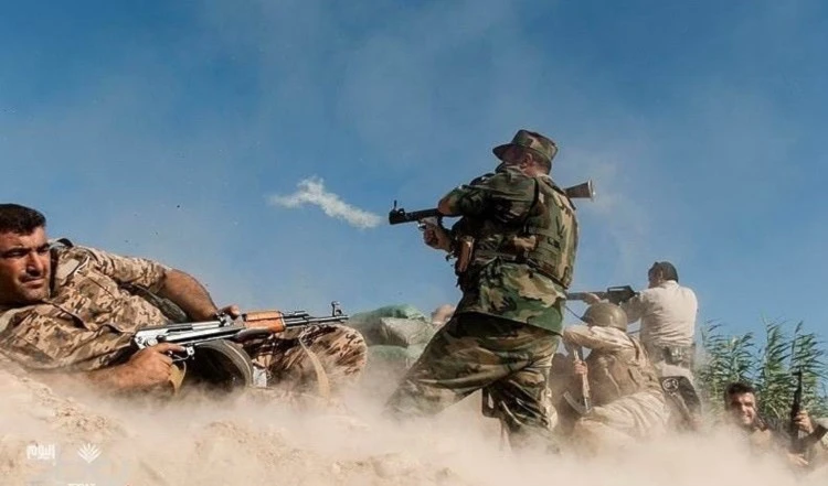 Fuerzas populares iraquíes repelen ataque de Daesh.