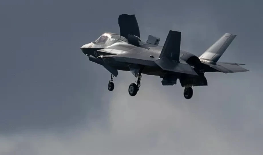 Caza F-35 de producción estadounidense.