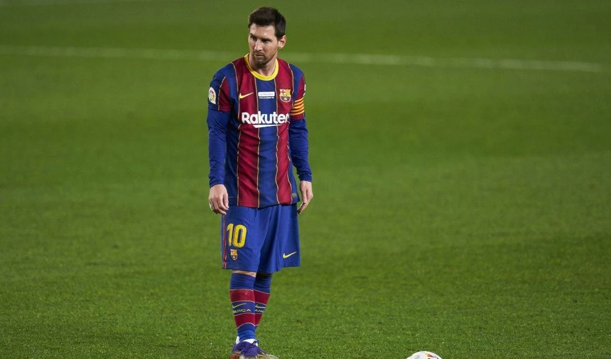 Barcelona espera rival en final de Supercopa de España