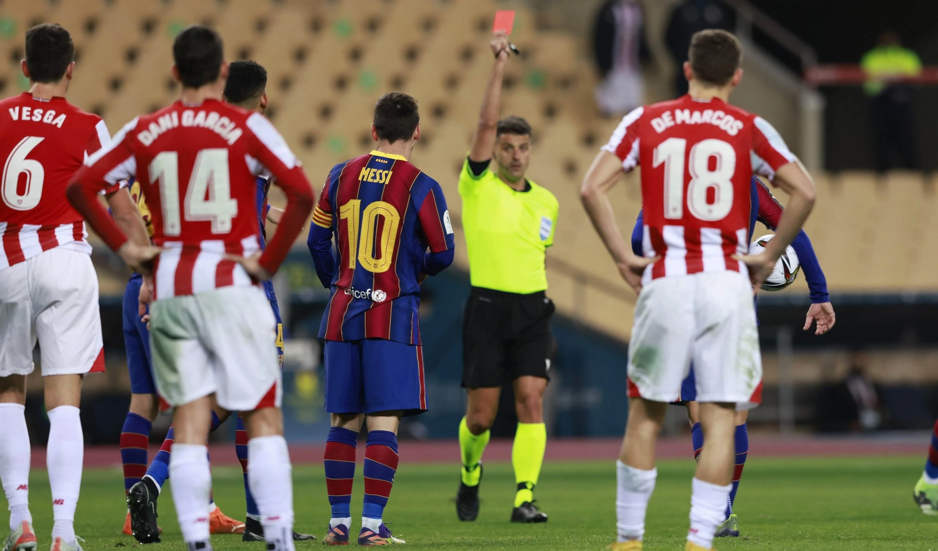 Messi se perderá dos partidos por sanción Messi se perderá dos partidos por sanción