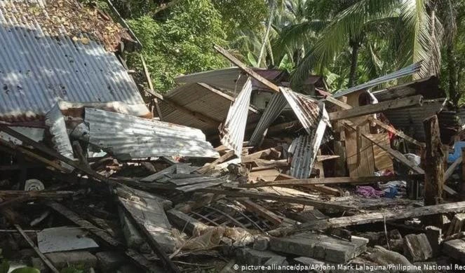 Terremoto de magnitud 7,1 sacude sur de Filipinas, no hay alerta de tsunami.