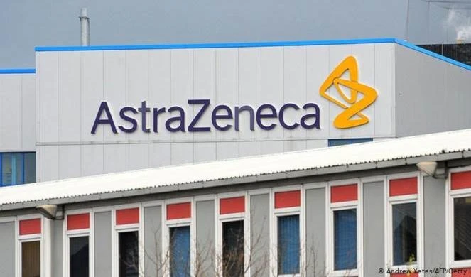 UE pide a AstraZeneca cumplir compromisos. UE pide a AstraZeneca cumplir compromisos.