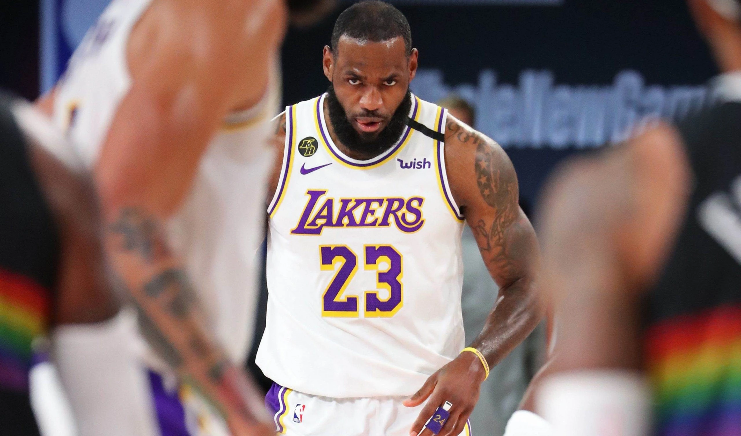 LeBron y sus Lakers por sexta victoria en NBA