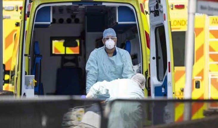 Reino Unido regresa al confinamiento nacional