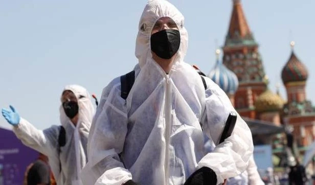 Rusia modifica las restricciones por Covid-19 para familiares de extranjeros residentes