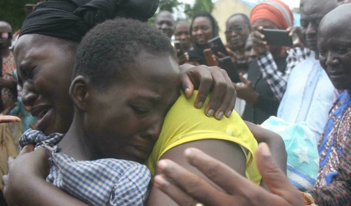 Liberan a estudiantes secuestrados en noroeste de Nigeria