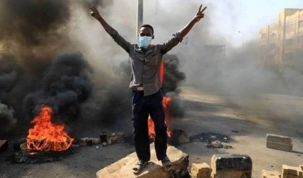 Quién está detrás de los recientes movimientos del ejército es el Partido del Congreso Nacional