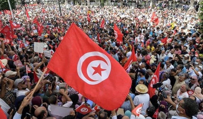 Túnez: Manifestaciones en apoyo al presidente Kais Saied y sus medidas excepcionales