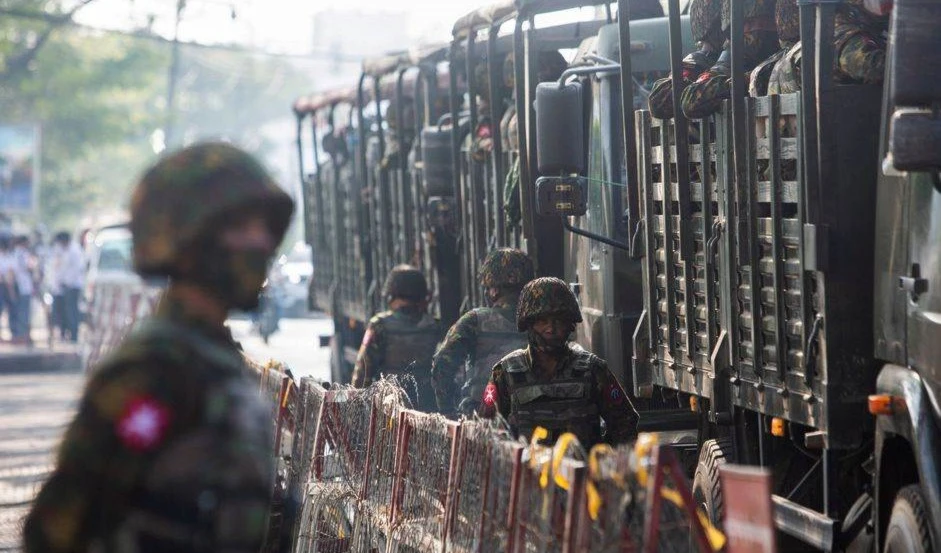 Ejército de Myanmar parece que se prepara para un ataque contra sus oponentes