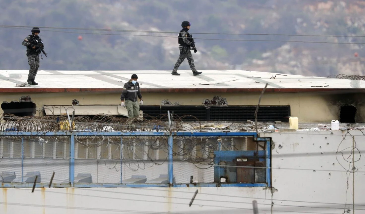 Un nuevo motín en cárcel de Ecuador deja 58 muertos y 12 heridos