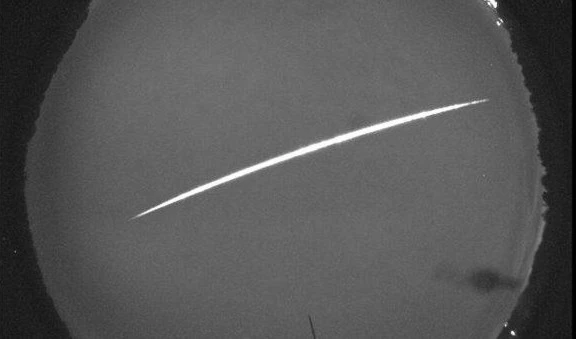 Una bola de fuego cruza el cielo al sureste de Estados Unidos