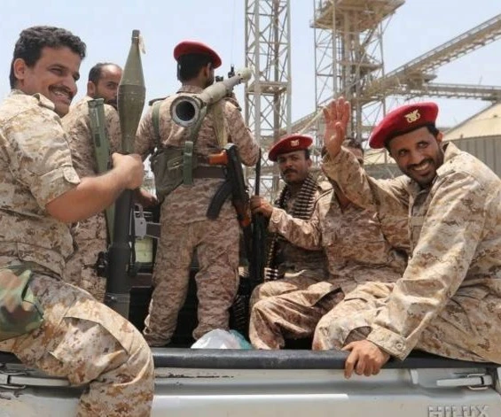 Repentina retirada de las fuerzas respaldadas por EAU de la ciudad yemenita de Hodeidah.