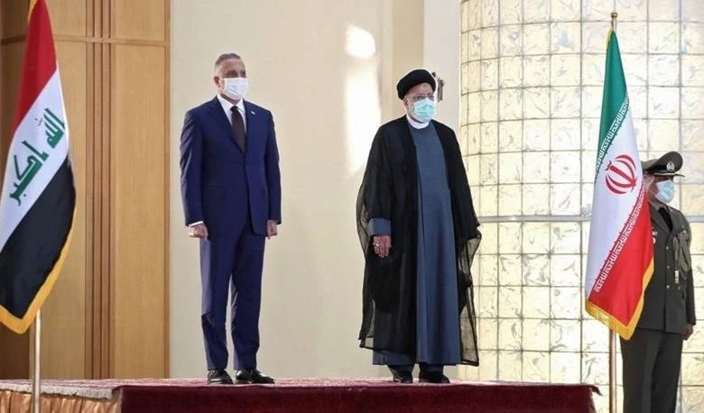 Raisi discute con Al-Kazemi la situación en Iraq.