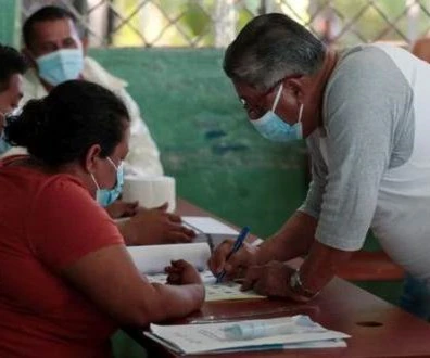 Priorizan a personas mayores en comicios en NIcaragua