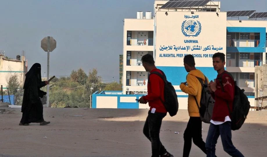 Agencia de refugiados palestinos se enfrenta a un déficit de financiación. Agencia de refugiados palestinos se enfrenta a un déficit de financiación.