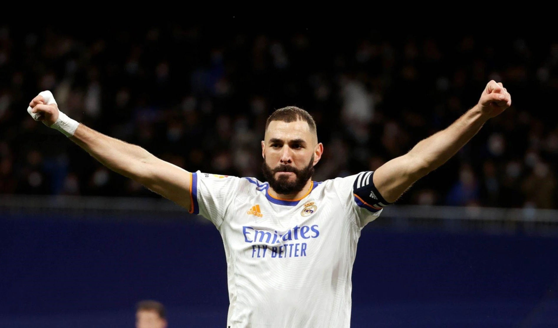 Real Madrid toma distancia en fútbol de España Real Madrid toma distancia en fútbol de España