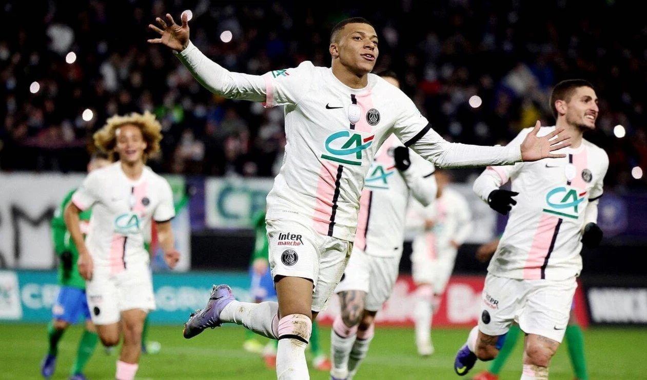 PSG debuta con goleada en Copa de Francia de fútbol