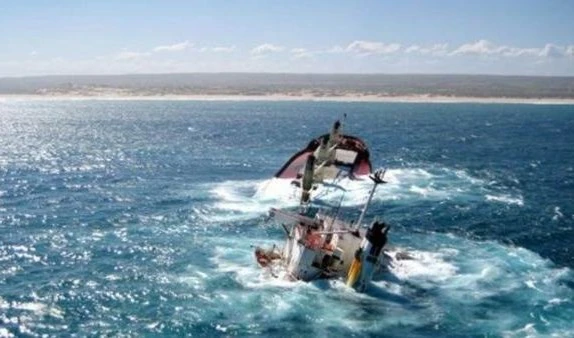 Continúa busqueda de personas de naufragio en Madagascar