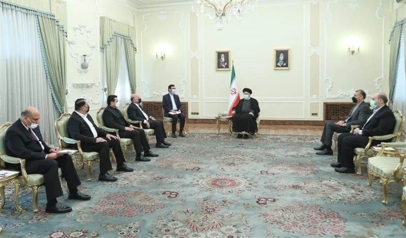 Raisi recibe al canciller iraquí.