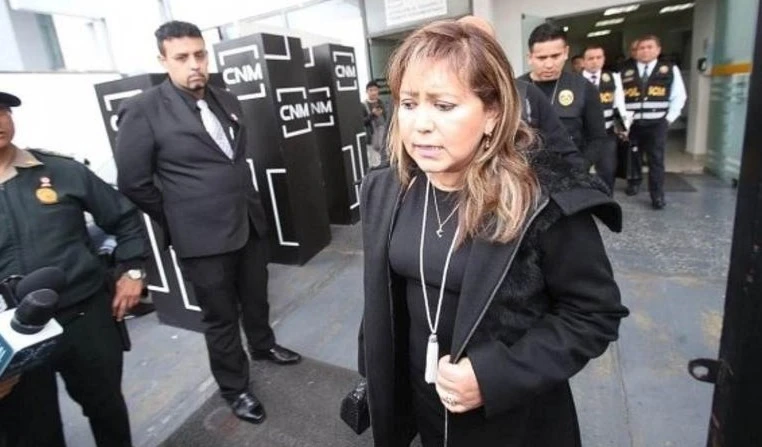 Bajo investigación fiscal peruana que allanó la sede del Gobierno