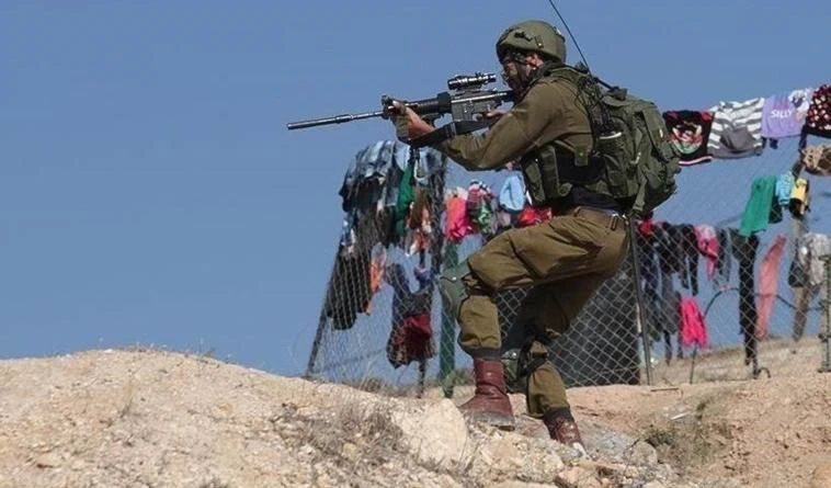 Heridos y detenidos en ataques de la ocupación en Jerusalén.