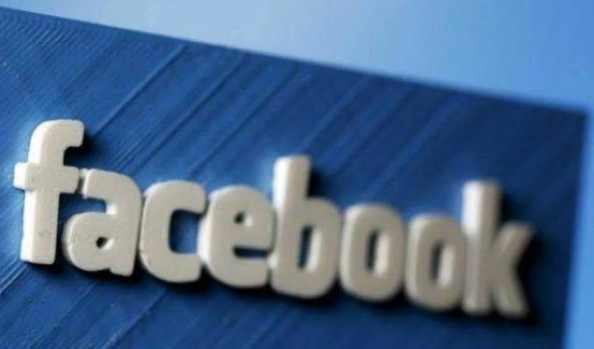 Facebook incursiona en los relojes inteligentes