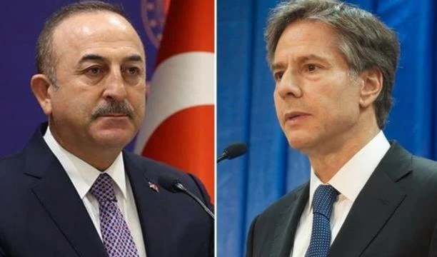 El canciller turco, Mevlut Cavusoglu (izquierda), y el secretario de Estado, Anthony Blinken.