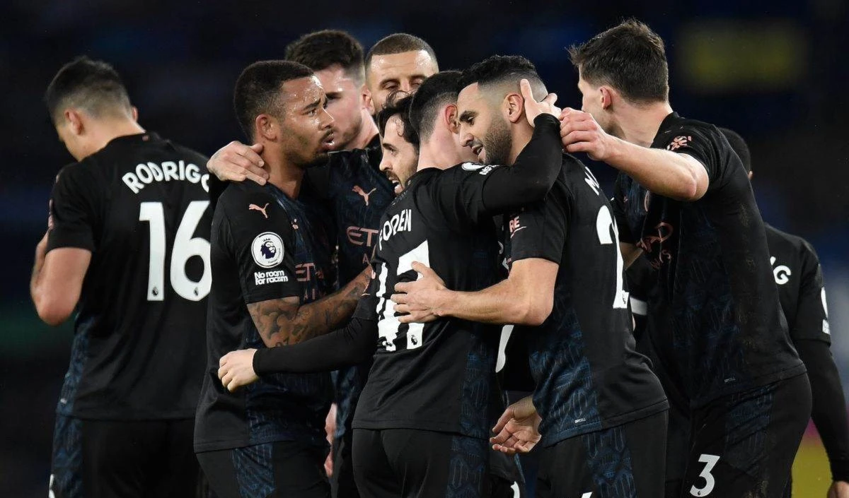 Manchester City consolida liderazgo en Liga inglesa