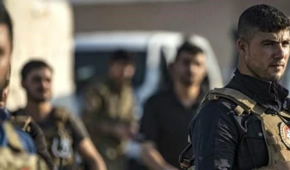 Anuncian acuerdo preliminar para levantar el asedio a las ciudades sirias de Hasakeh y Qamishli.