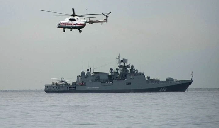 Buque de guerra ruso entra al puerto de Sudán.