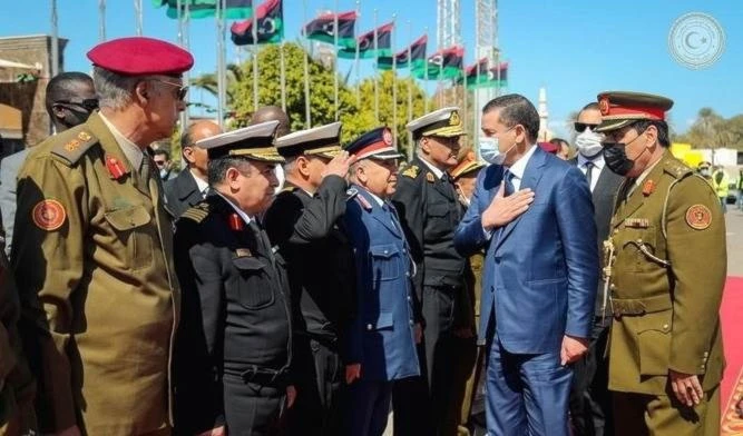 Occidente llama a retirar combatientes extranjeros de Libia.