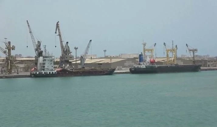 Coalición saudita prosigue deteniendo barcos yemenitas cargados con derivados de petróleo.