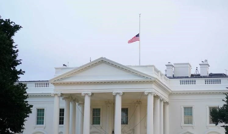 Acusan a Rusia e Irán de intentar influir en las elecciones estadounidenses.