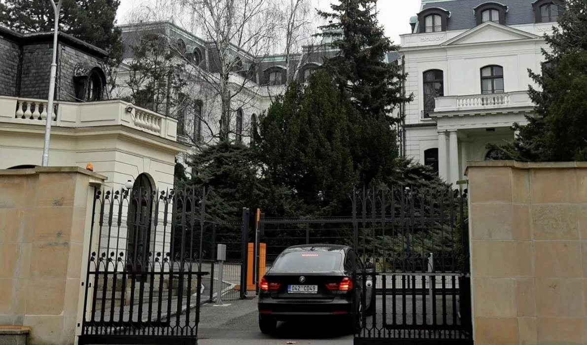 República Checa recortará el personal diplomático en la Embajada rusa en Praga.