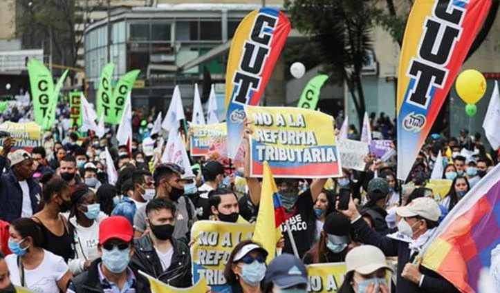 Duque insiste en aplicar reforma tributaria pese a rechazo popular