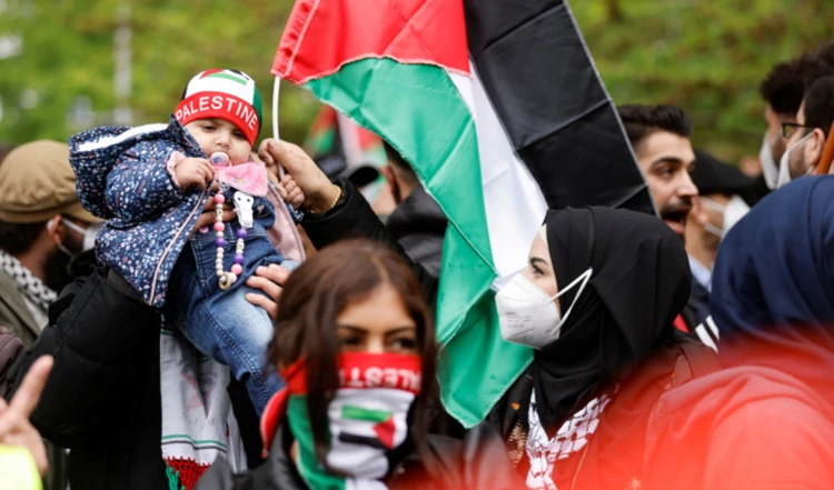 Países árabes y occidentales se levantan en apoyo a Palestina.