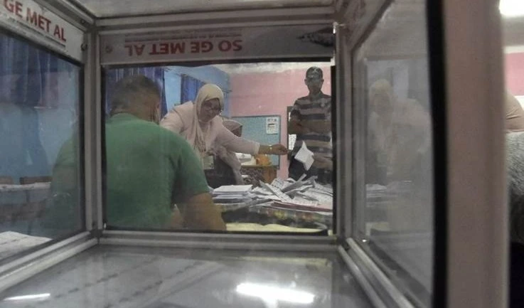 Más del 30 % de argelinos participaron  en las elecciones legislativas