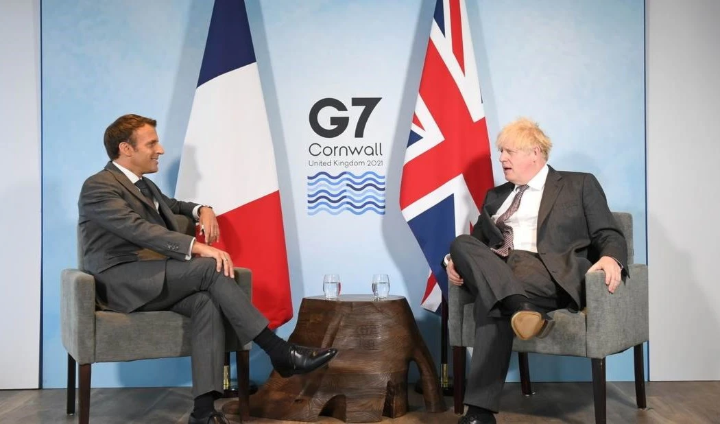 Boris Johnson se molesta con ndeclaraciones de después de Macron