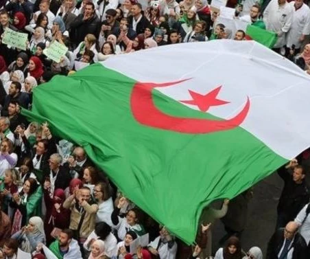 Silencio electoral en Argelia inicia después de la medianoche de este martes.