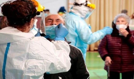 Contagios por la Covid-19 aumentan en Europa