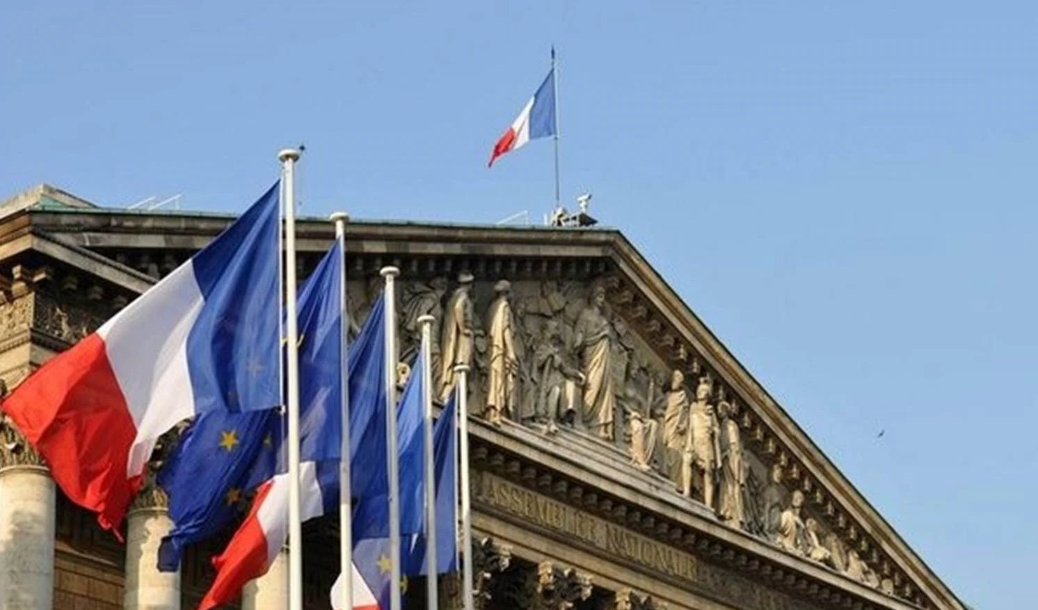 Francia organizará nueva conferencia internacional sobre El Líbano.