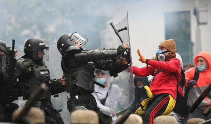 Colombia: Proponen crear comisión de la verdad para aclarar violencia policial