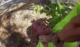 Dos policías de EE.UU. enfrentan cargos por detención sangrienta en Colorado. Dos policías de EE.UU. enfrentan cargos por detención sangrienta en Colorado.