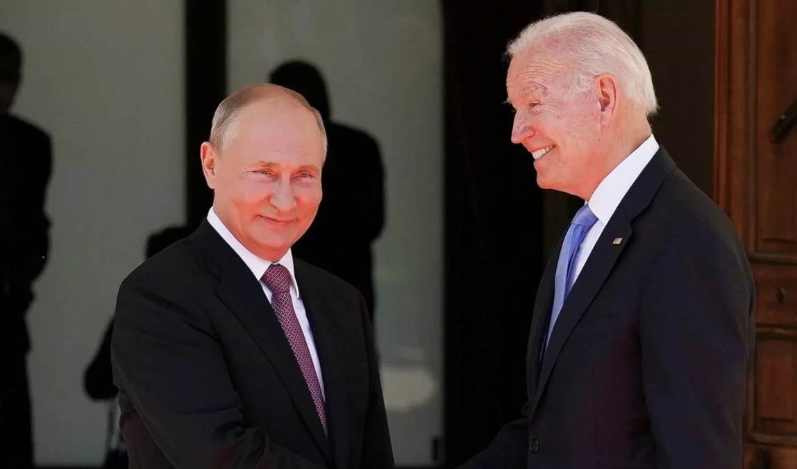 Biden y Putin hablan sobre ataques informáticos y la ayuda humanitaria a Siria.